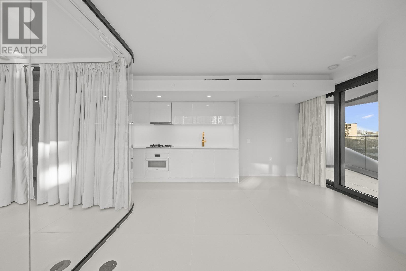 Photo 10 of 706 1033 Nelson Street, Vancouver BC