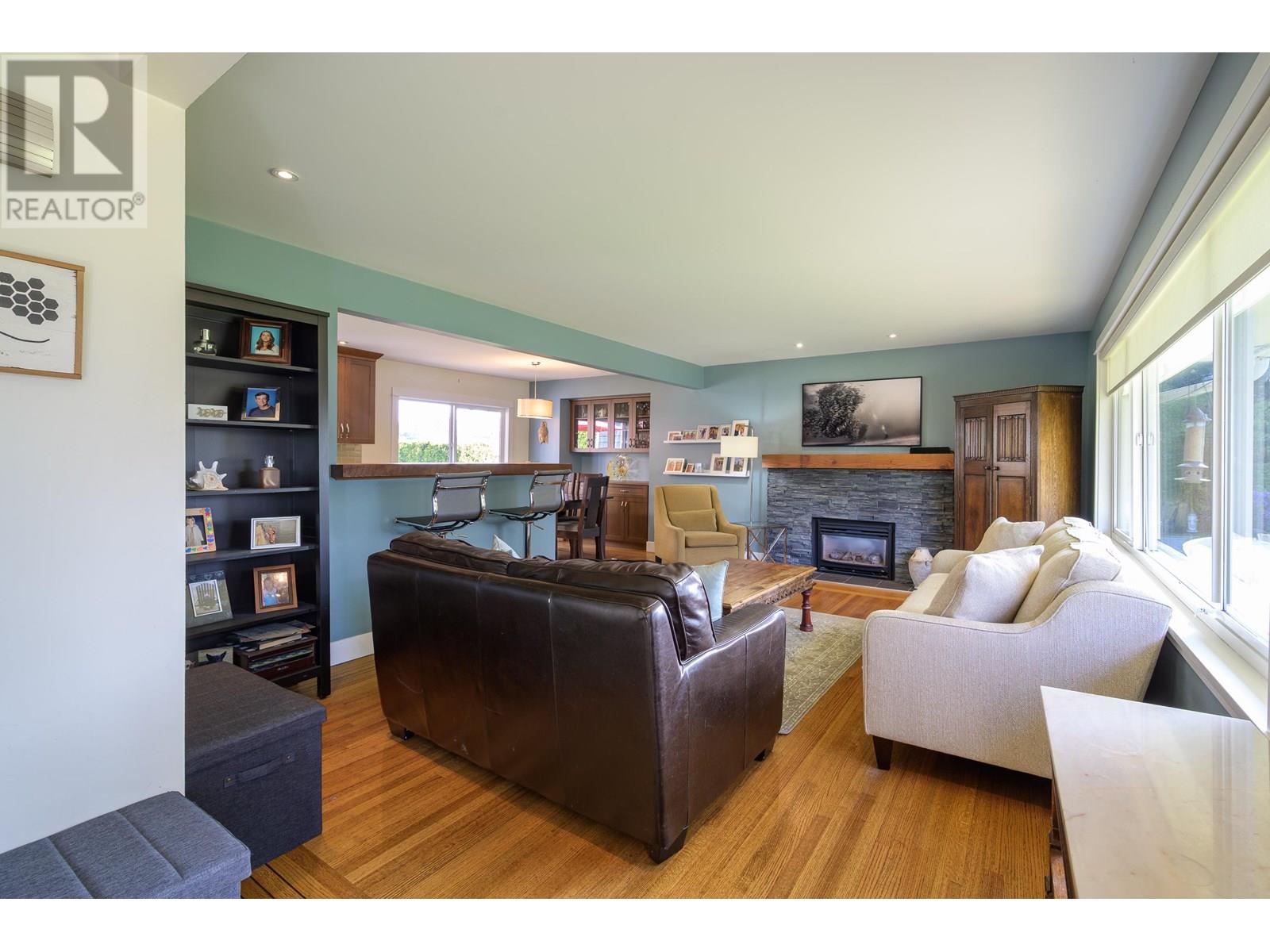 Photo 6 of 5015 Chehalis Drive, Delta BC