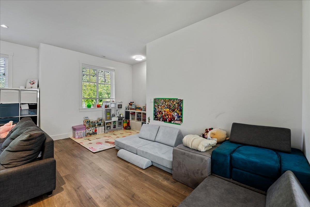 25 11188 72 AVENUE, Delta