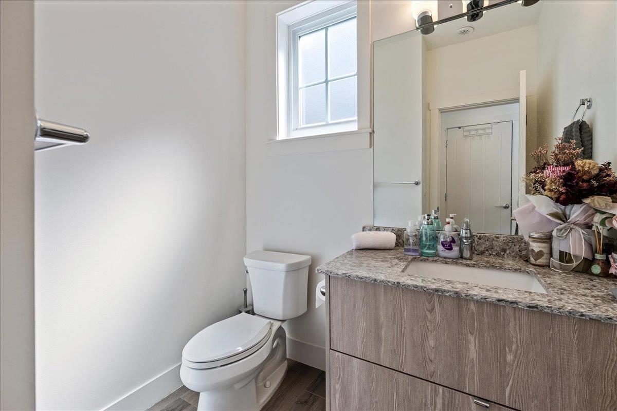 25 11188 72 AVENUE, Delta