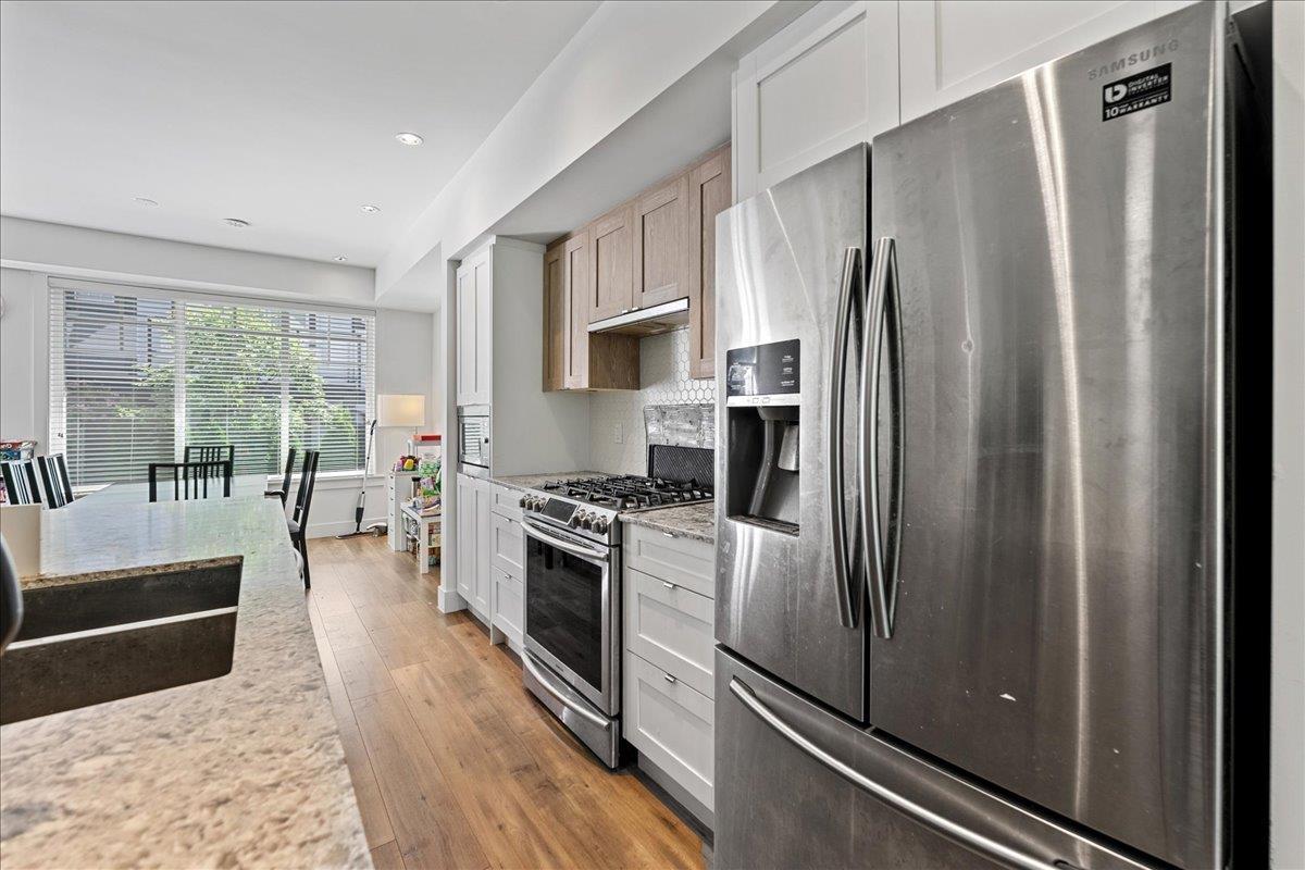 25 11188 72 AVENUE, Delta