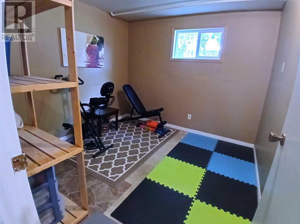 Photo 8 of 3808 49 A Avenue, Innisfail AB