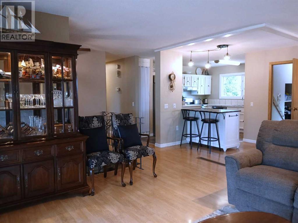 Photo 16 of 3808 49 A Avenue, Innisfail AB