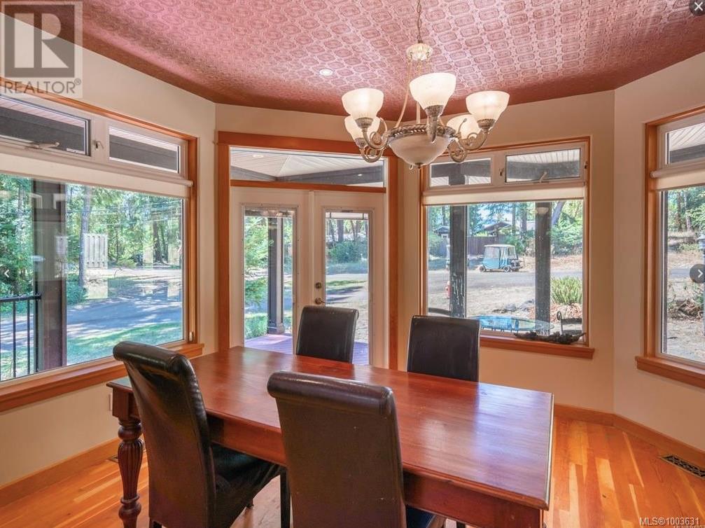 8 Pirate Pl, Protection Island