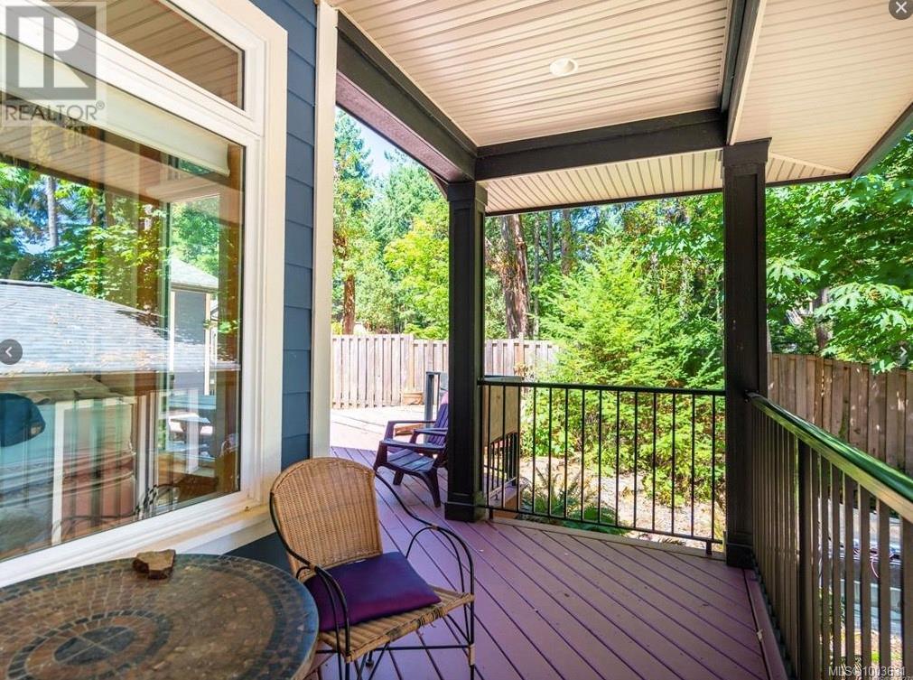 8 Pirate Pl, Protection Island