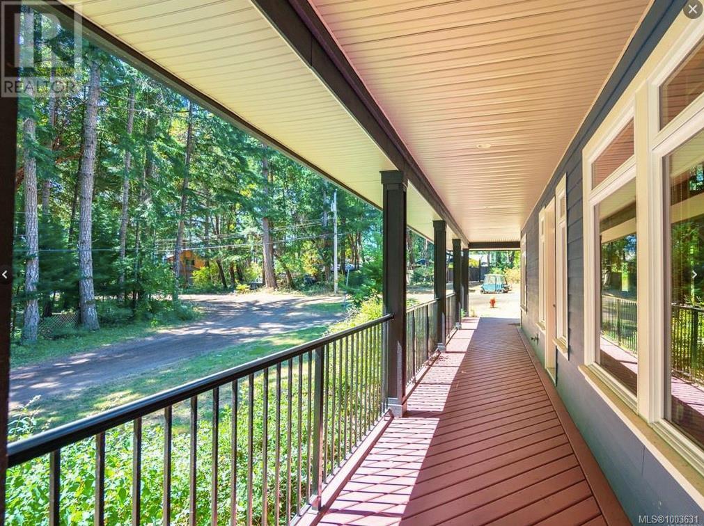 8 Pirate Pl, Protection Island