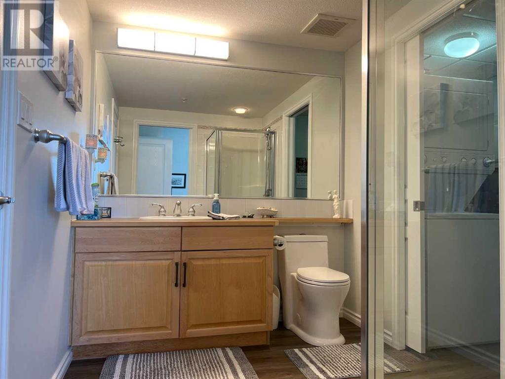 Single Family House for Sale in    Avenue NW Hounsfield Heights/Briar Hill Calgary 
