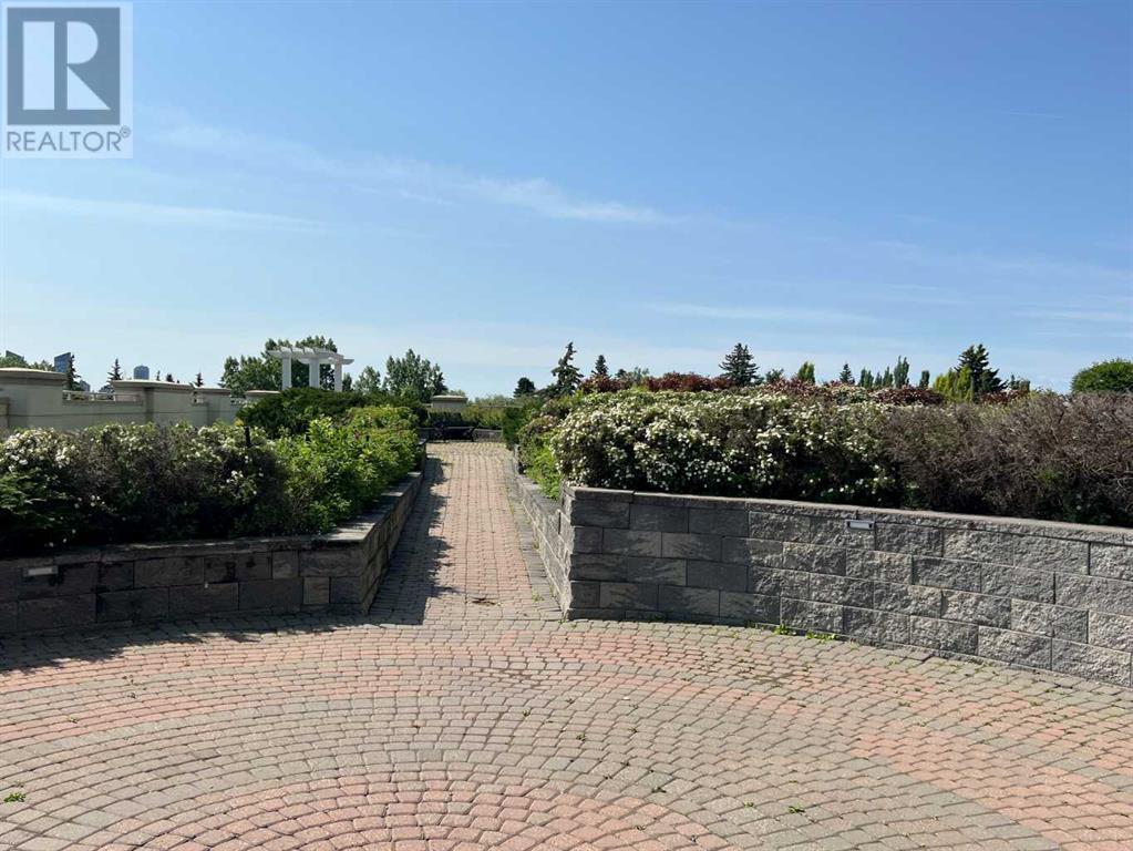 Single Family House for Sale in    Avenue NW Hounsfield Heights/Briar Hill Calgary 