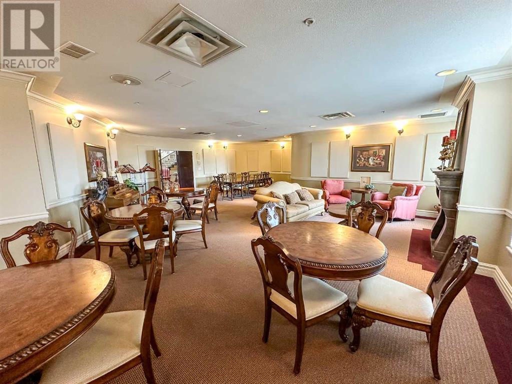 Single Family House for Sale in    Avenue NW Hounsfield Heights/Briar Hill Calgary 