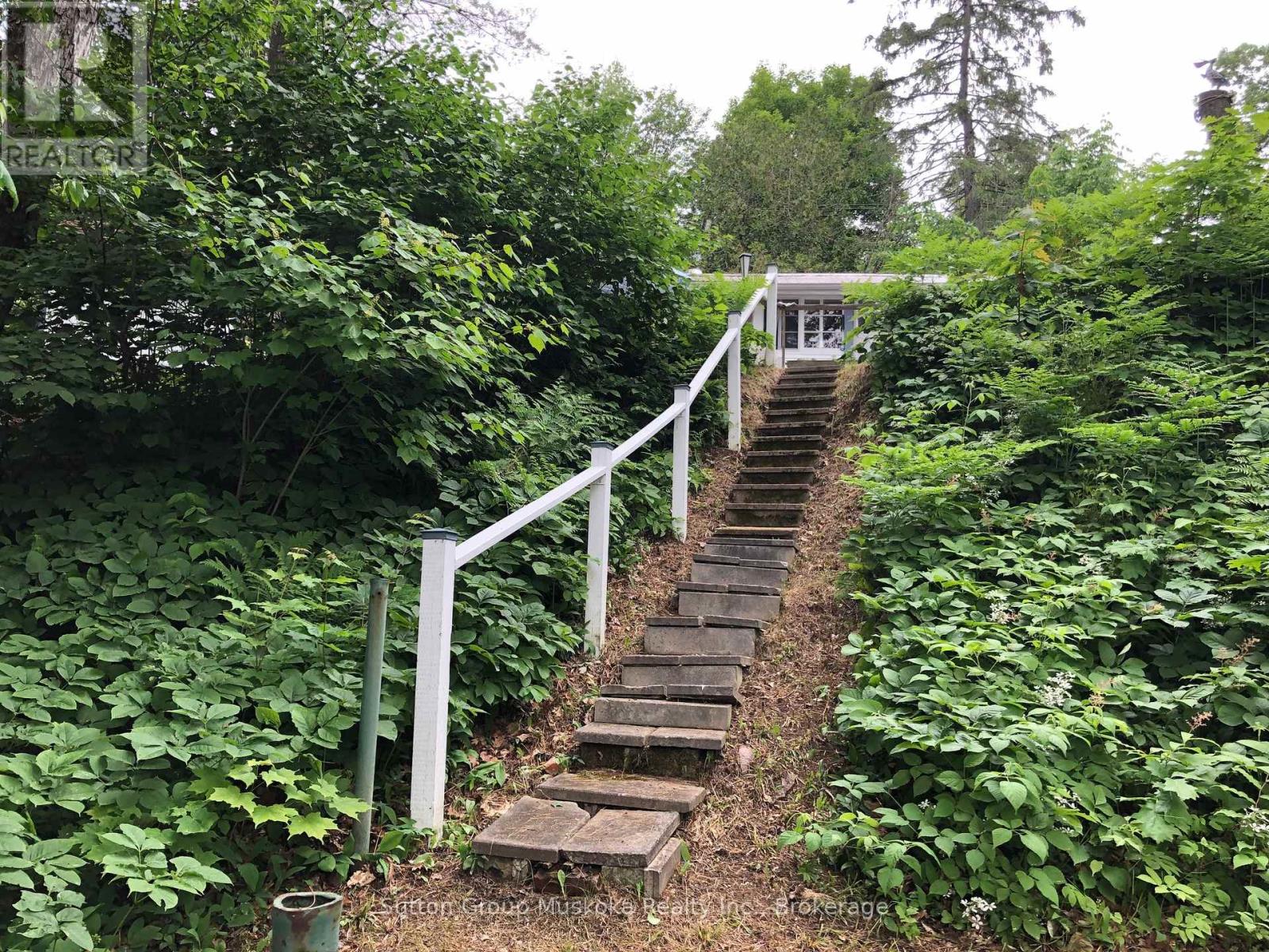 Photo 27 of 726 Muskoka Rd 10 Road, Huntsville ON