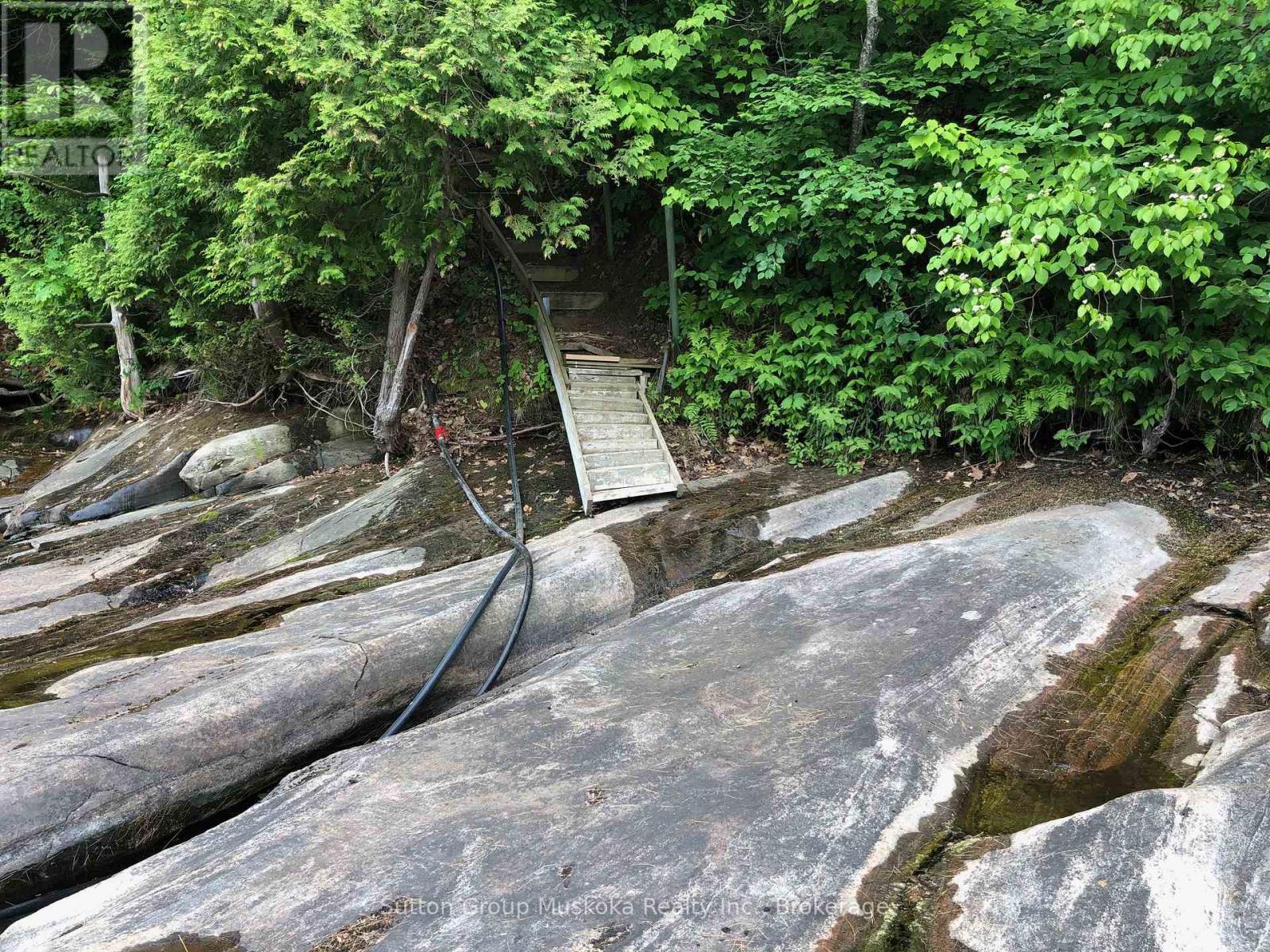 Photo 33 of 726 Muskoka Rd 10 Road, Huntsville ON