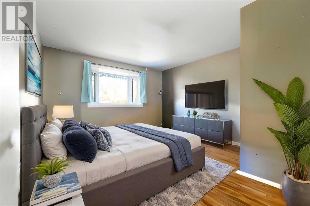 Single Family House Bungalow for Sale in  Franklin Drive SE Fairview Calgary 