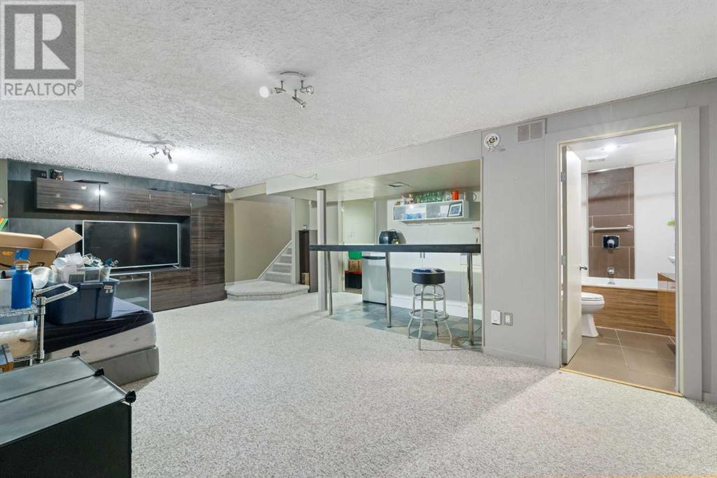 Single Family House Bungalow for Sale in  Franklin Drive SE Fairview Calgary 