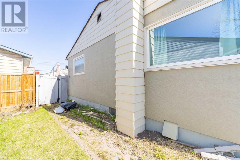 Single Family House Bungalow for Sale in  Franklin Drive SE Fairview Calgary 