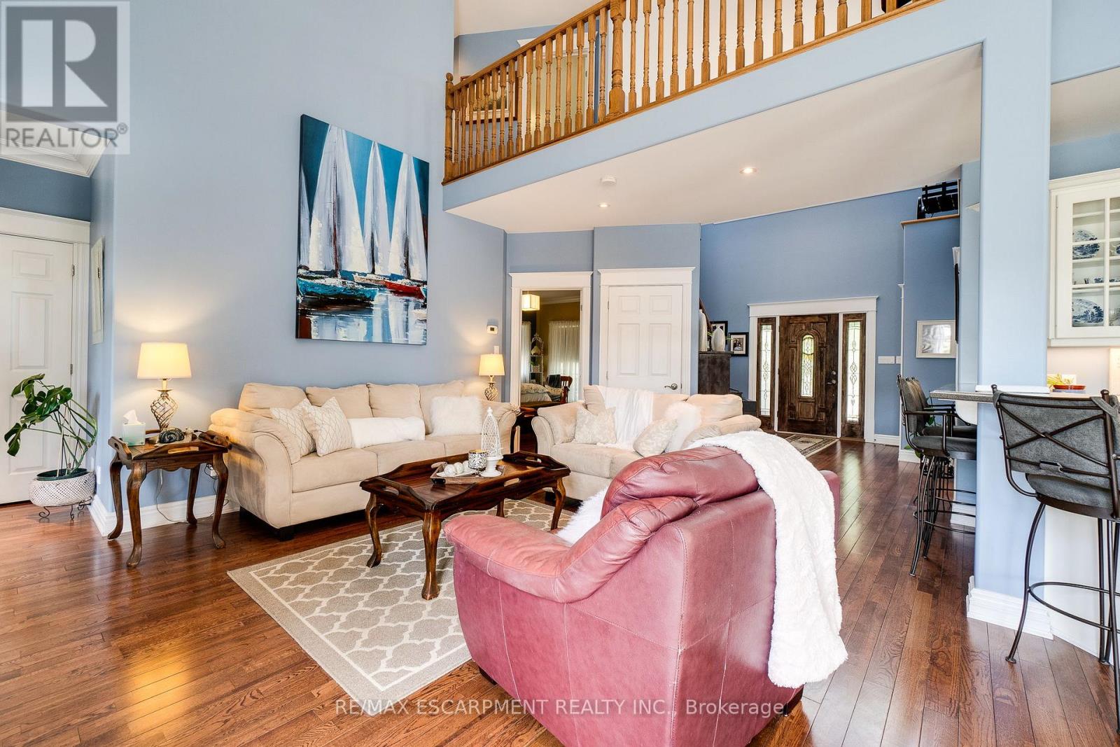 Photo 10 of 1026 Beach Boulevard, Hamilton ON