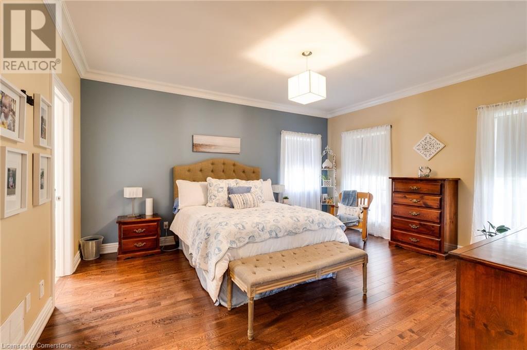 Photo 21 of 1026 Beach Boulevard, Hamilton ON
