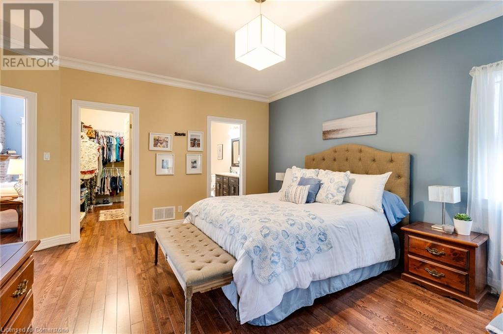 Photo 22 of 1026 Beach Boulevard, Hamilton ON