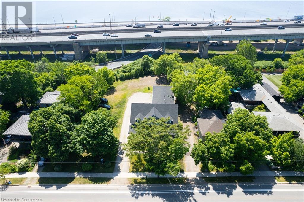 Photo 45 of 1026 Beach Boulevard, Hamilton ON