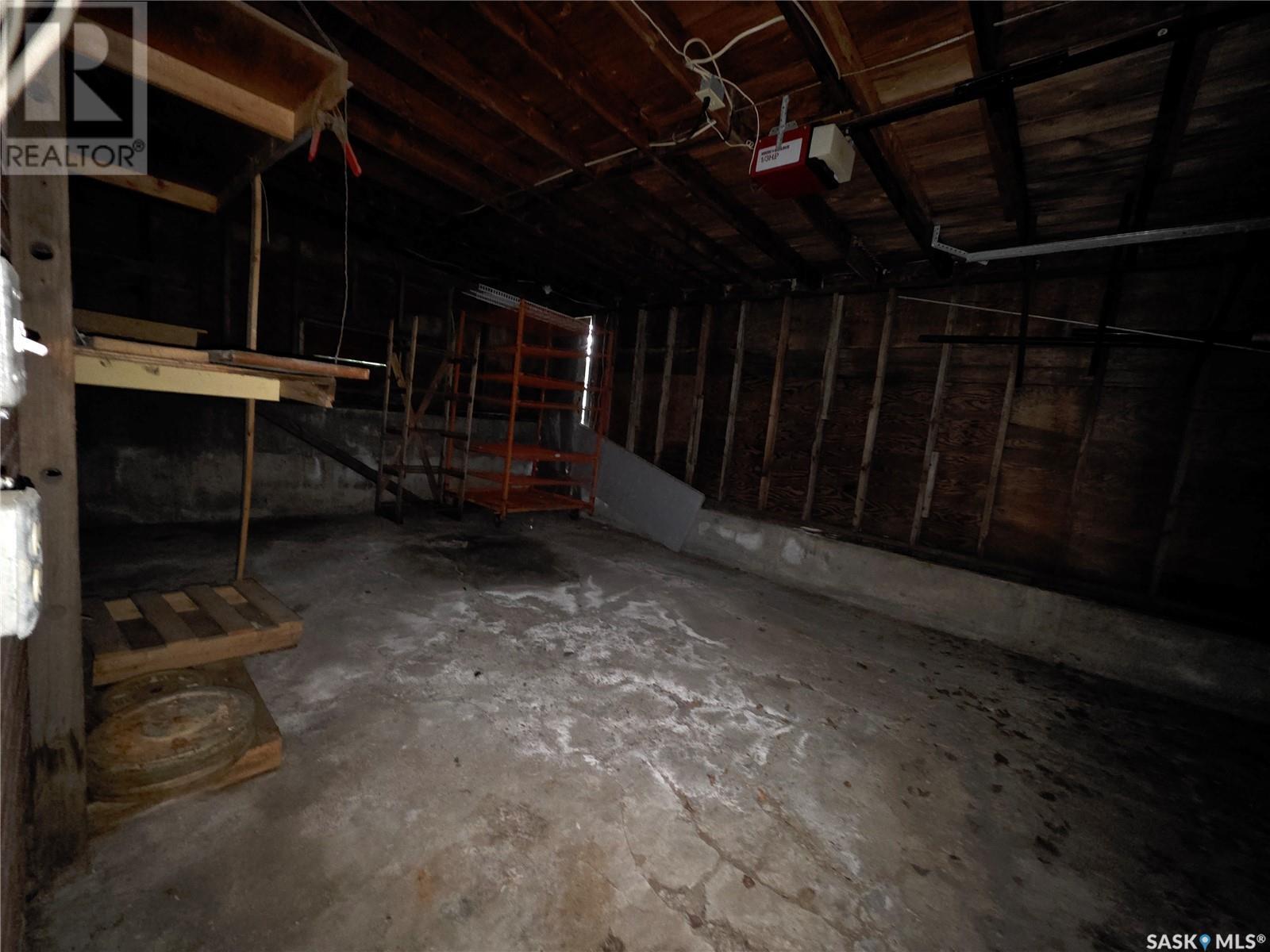 Single Family House Bungalow for Sale in  rd AVENUE NW Swift Current 