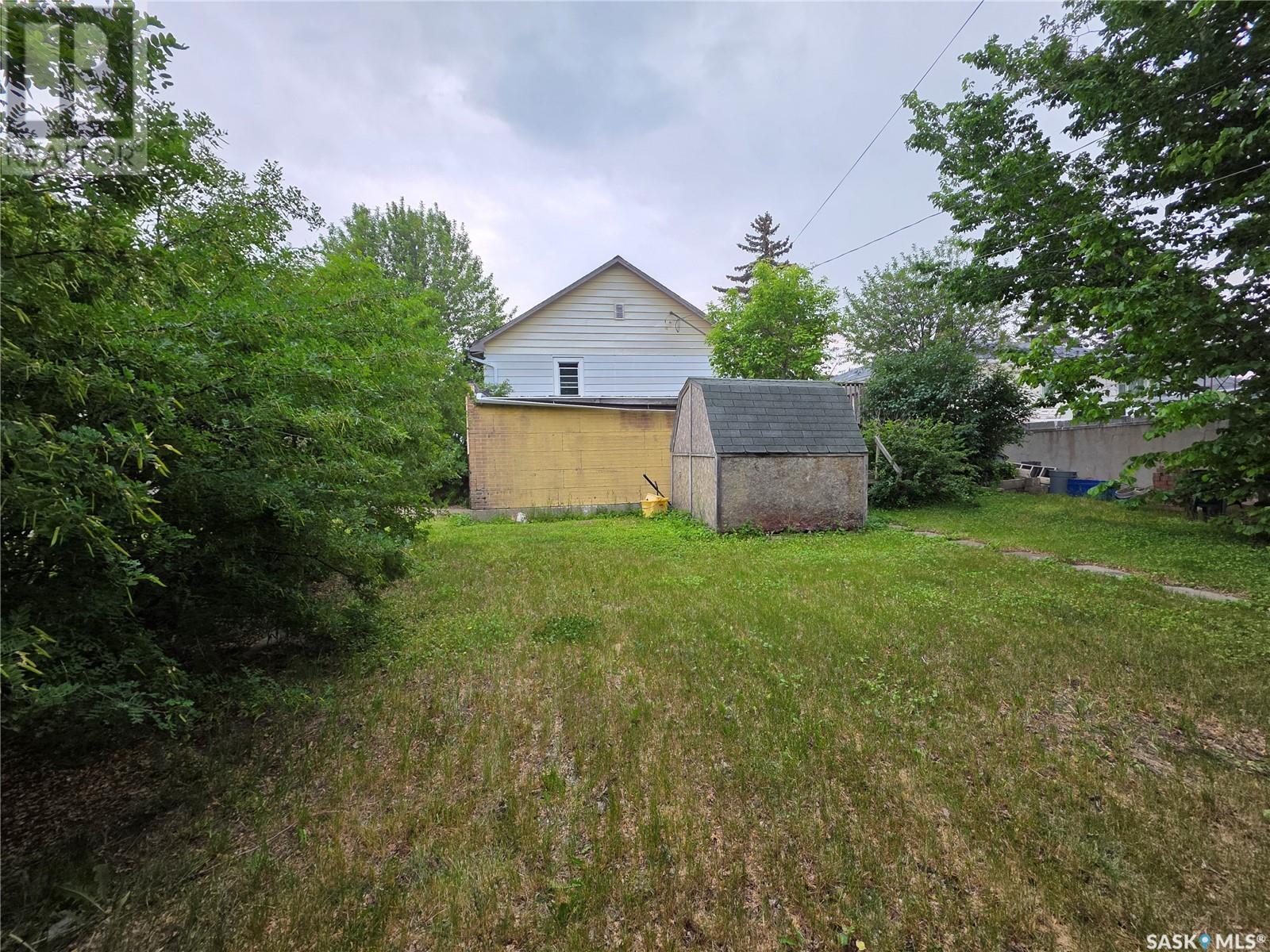 Single Family House Bungalow for Sale in  rd AVENUE NW Swift Current 