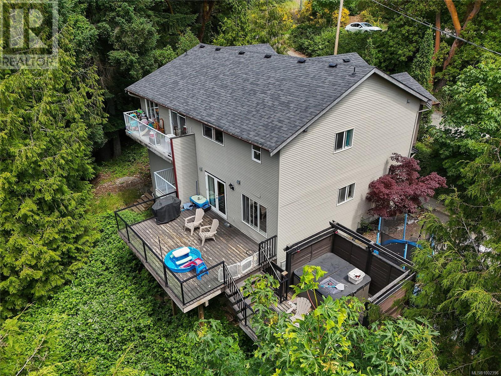 Photo 2 of A B 3232 Loledo Pl, Langford BC
