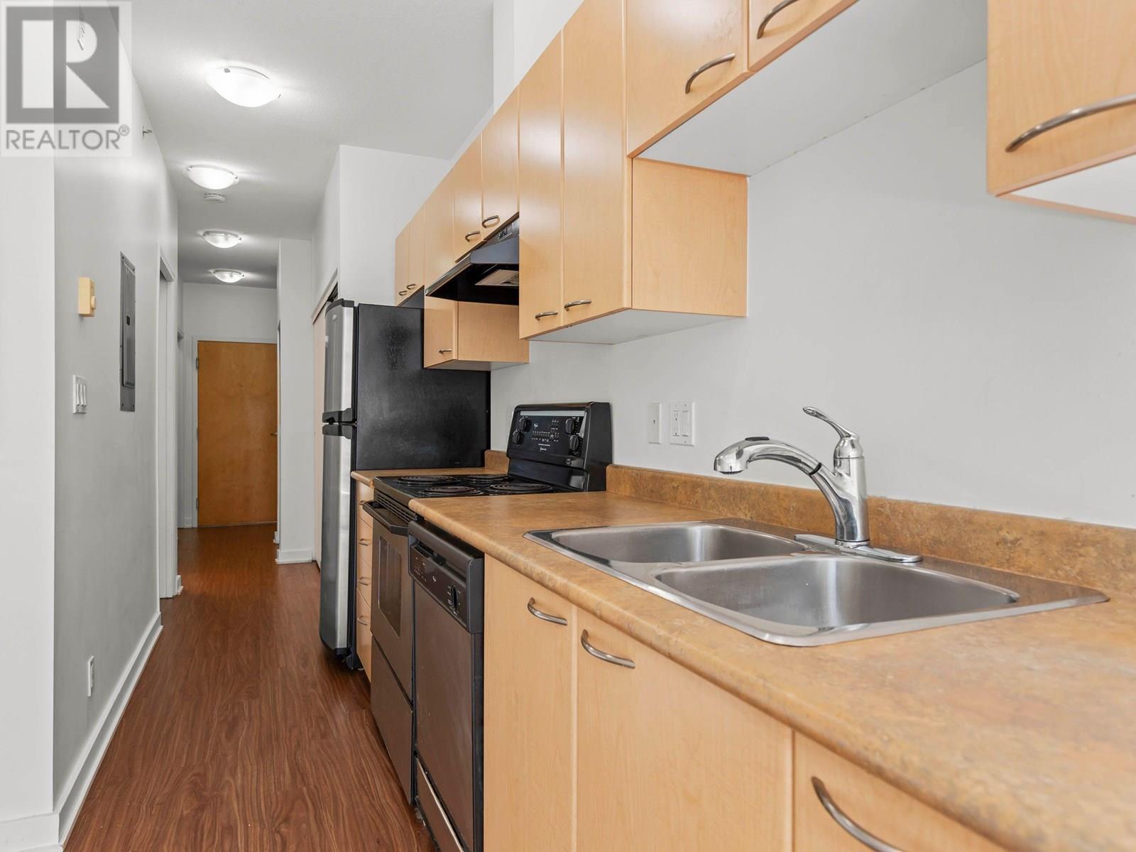 Photo 12 of 407 1249 Granville Street, Vancouver BC