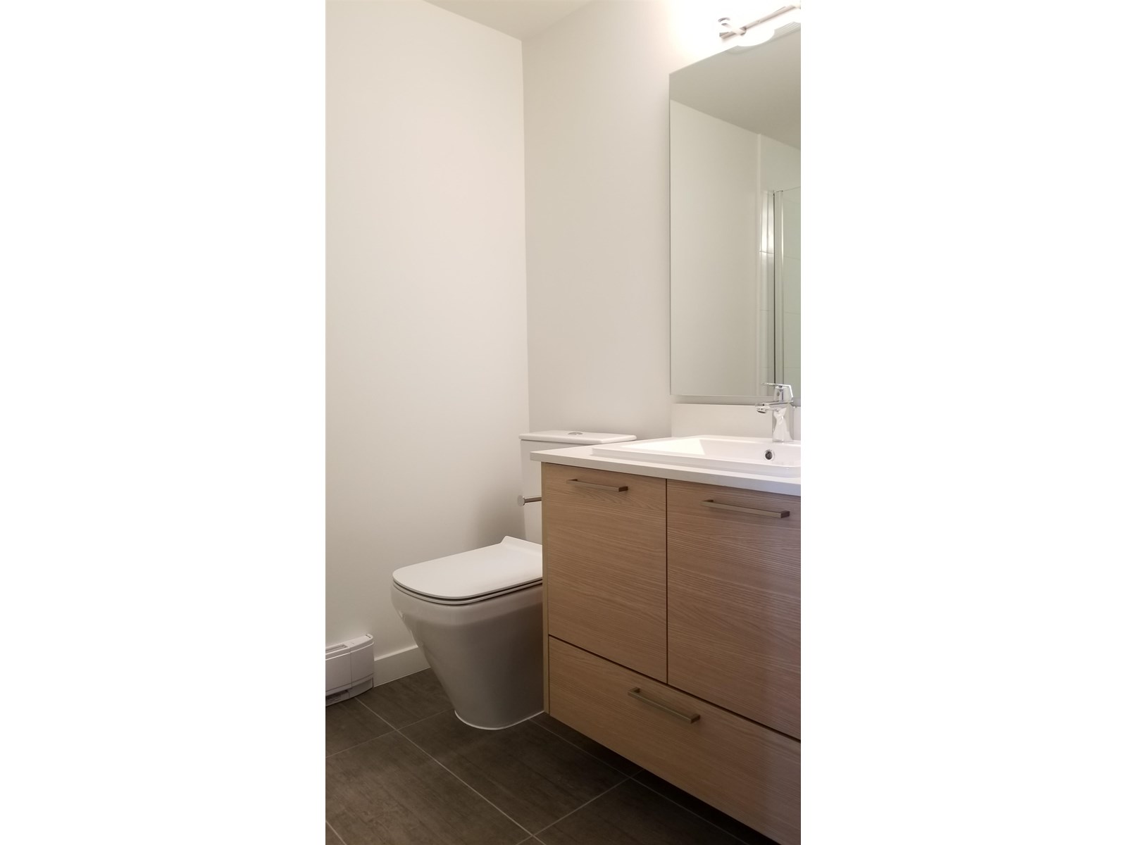 Photo 18 of 1002 18505 Laurensen Place, Surrey BC