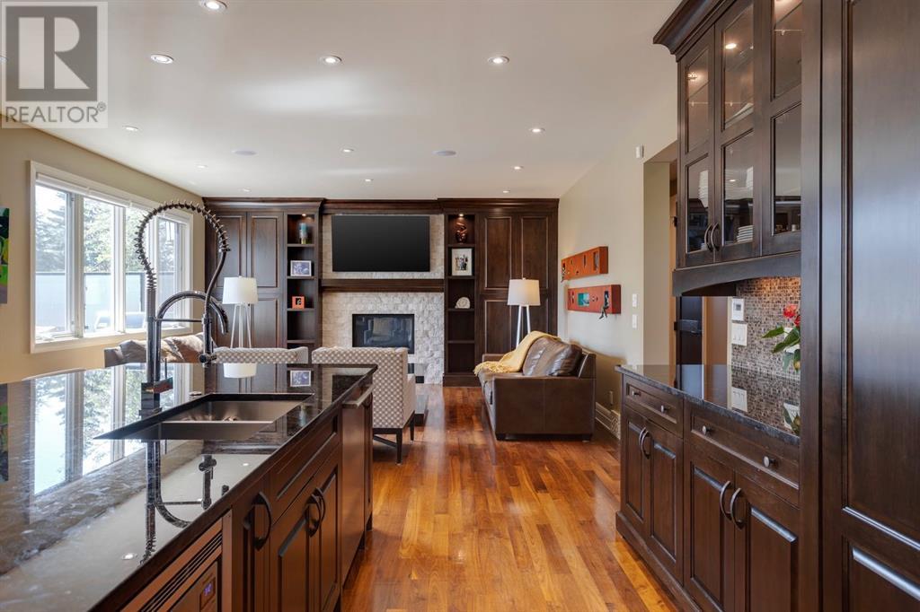 Single Family House for Sale in   Avenue NW St Andrews Heights Calgary 