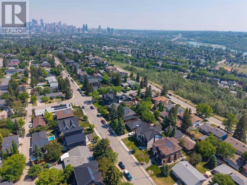 Single Family House for Sale in   Avenue NW St Andrews Heights Calgary 