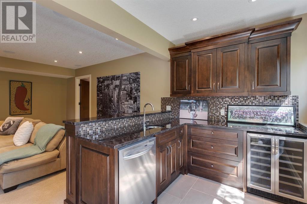 Single Family House for Sale in   Avenue NW St Andrews Heights Calgary 