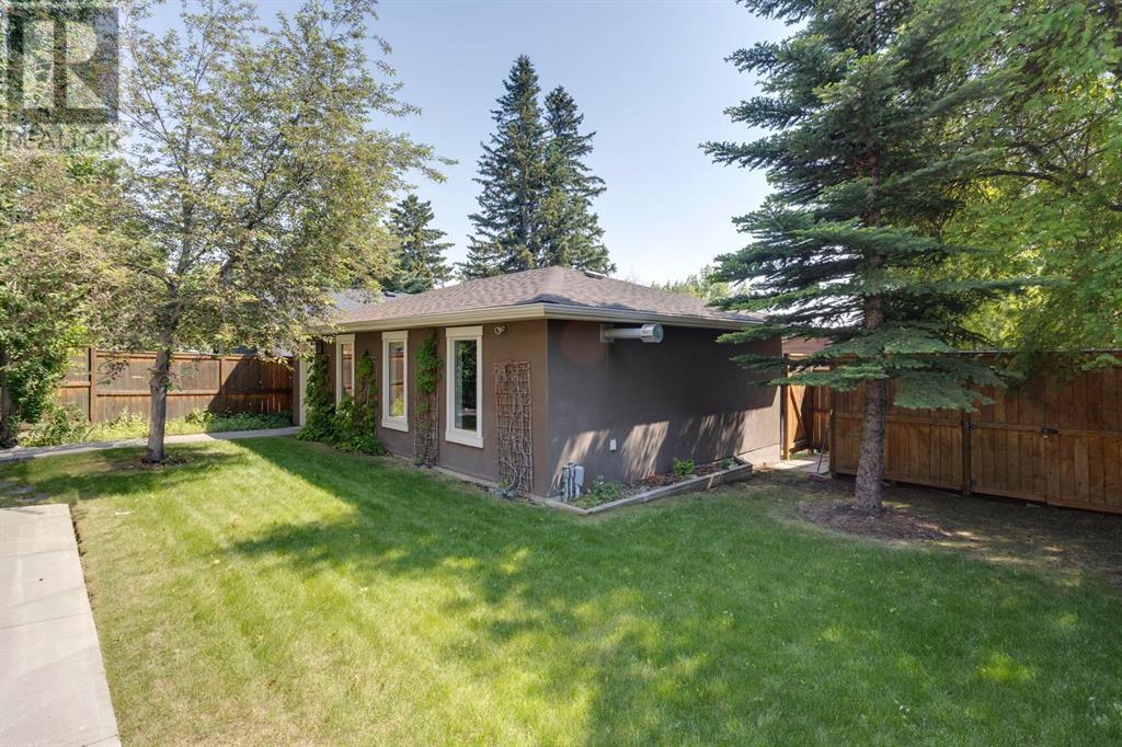 Single Family House for Sale in   Avenue NW St Andrews Heights Calgary 