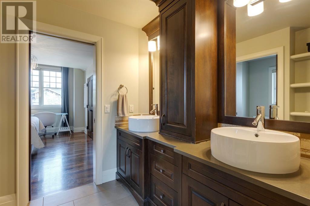 Single Family House for Sale in   Avenue NW St Andrews Heights Calgary 