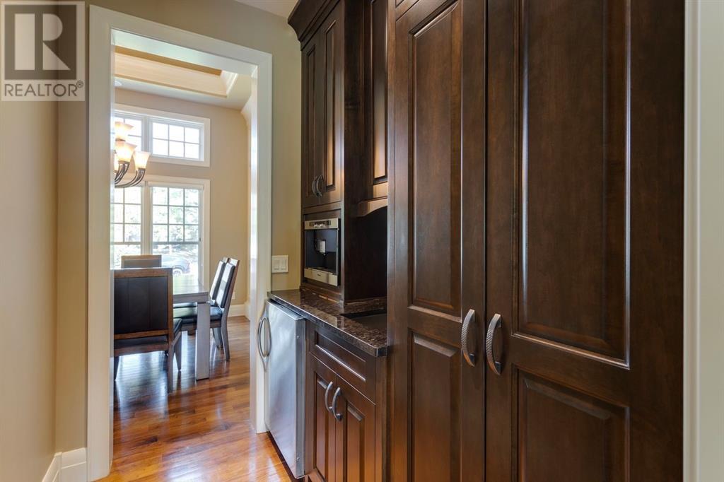 Single Family House for Sale in   Avenue NW St Andrews Heights Calgary 