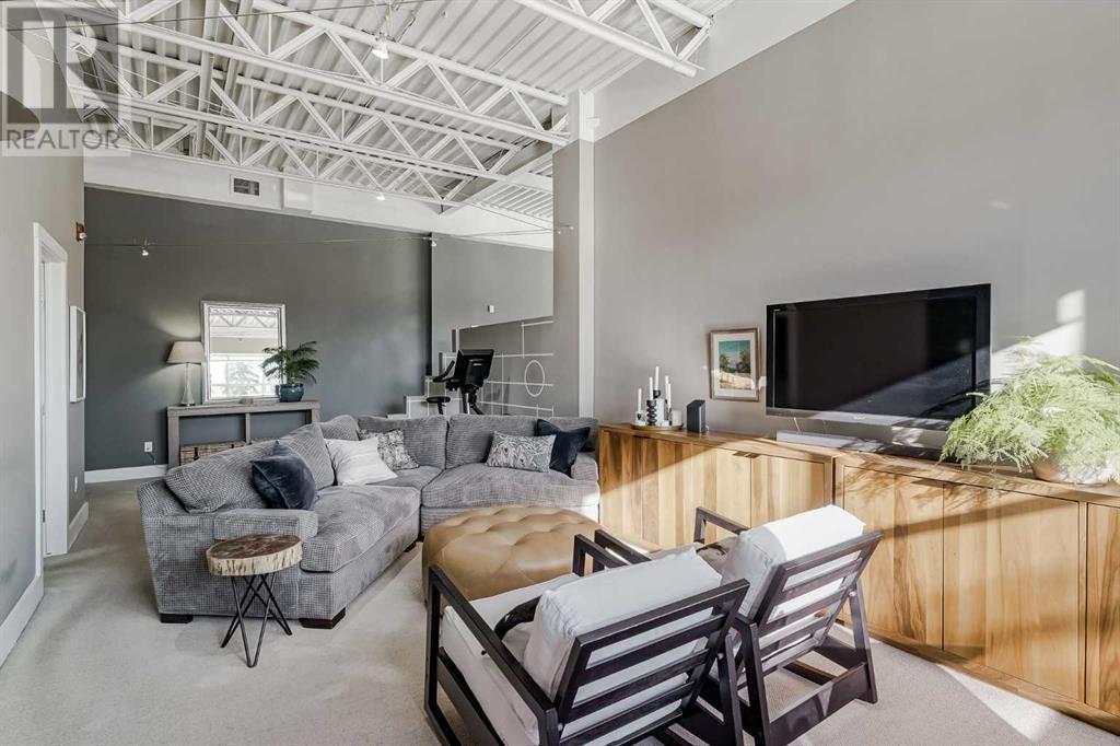 Single Family House Loft for Sale in   Glamis Drive Glamorgan Calgary 