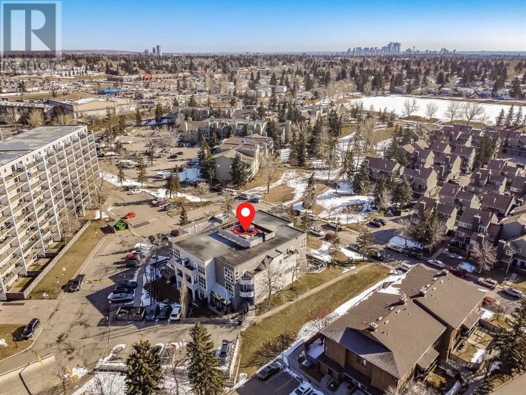 Single Family House Loft for Sale in   Glamis Drive Glamorgan Calgary 