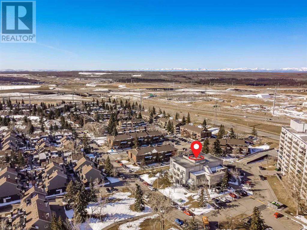 Single Family House Loft for Sale in   Glamis Drive Glamorgan Calgary 