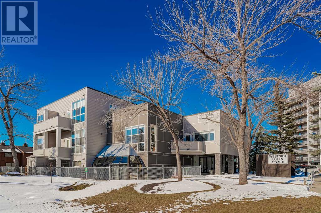 Single Family House Loft for Sale in   Glamis Drive Glamorgan Calgary 