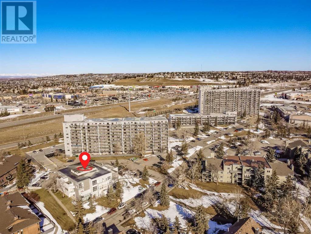 Single Family House Loft for Sale in   Glamis Drive Glamorgan Calgary 