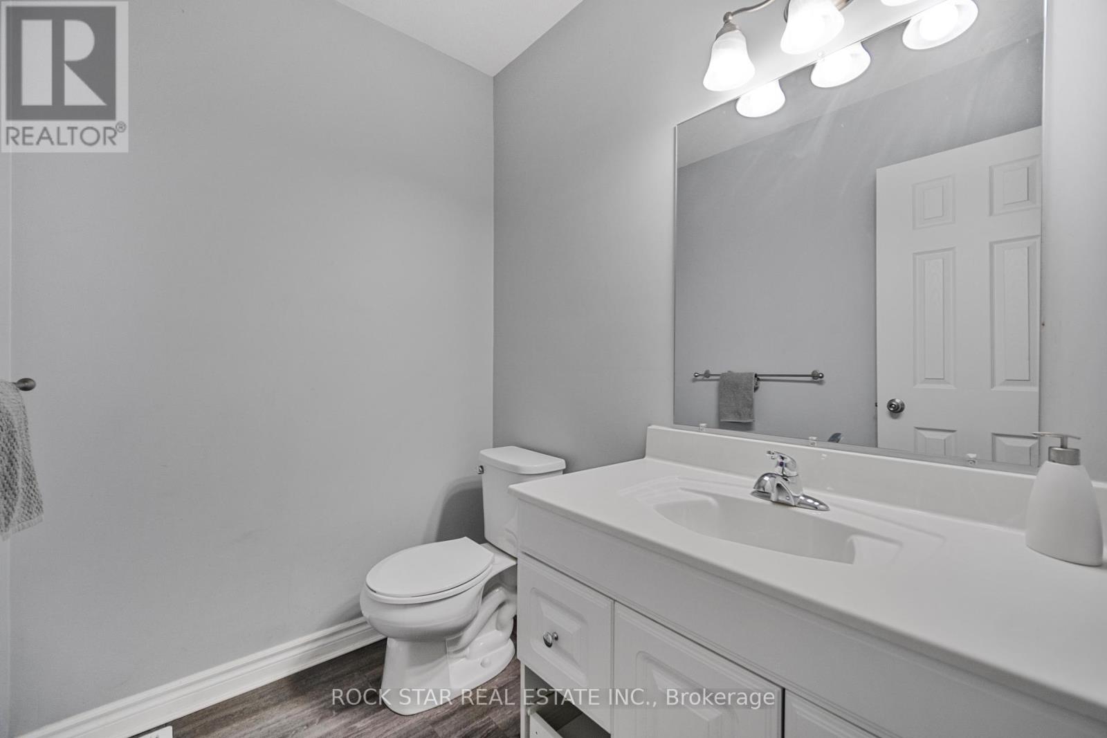 Photo 3 of 222 Rathnally Street, London North ON