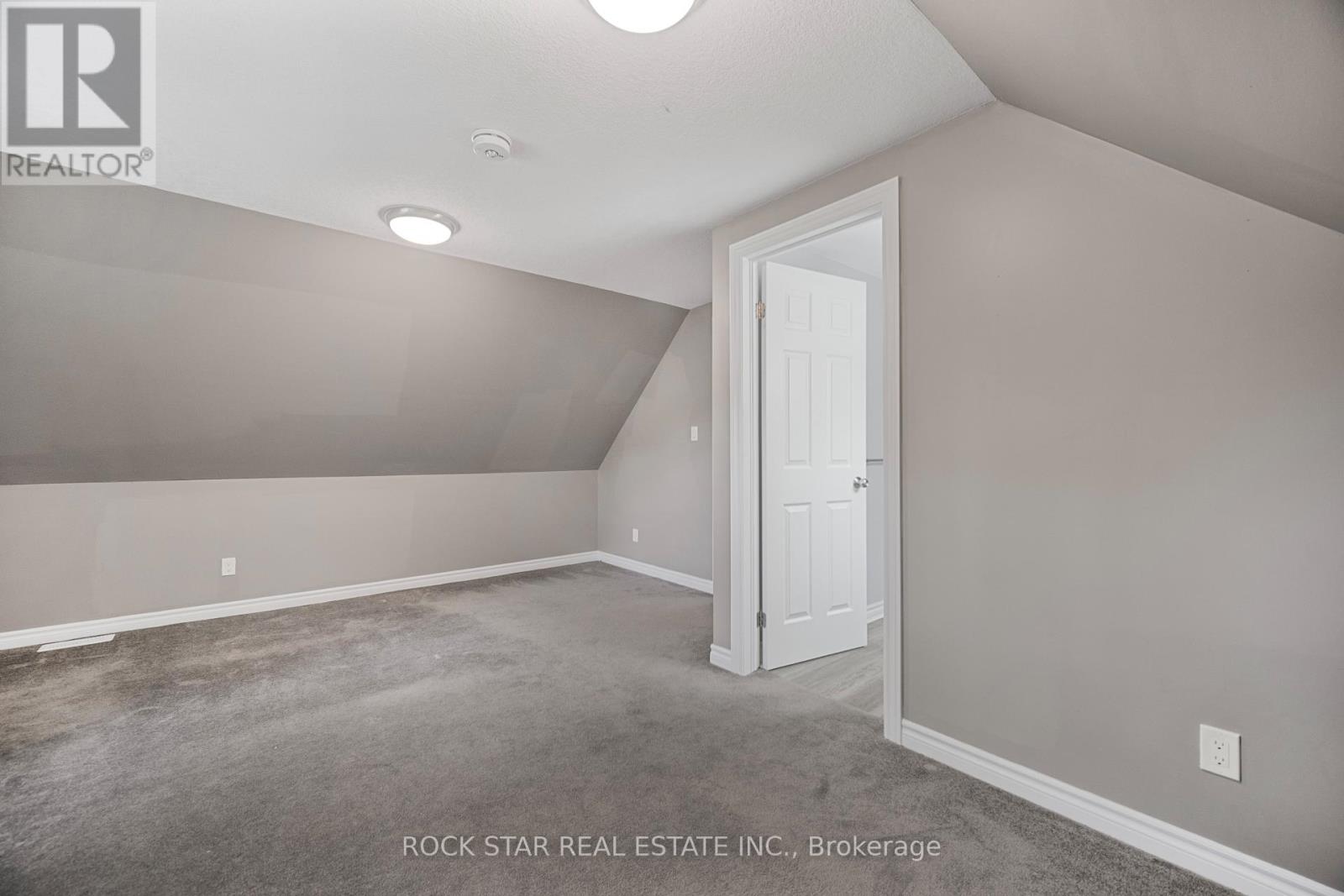 Photo 9 of 222 Rathnally Street, London North ON