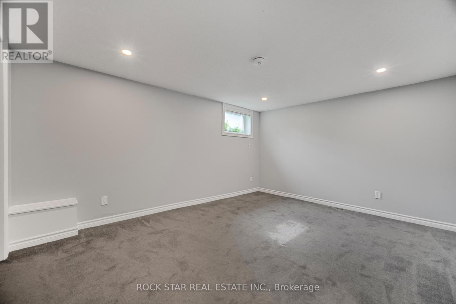 Photo 21 of 222 Rathnally Street, London North ON