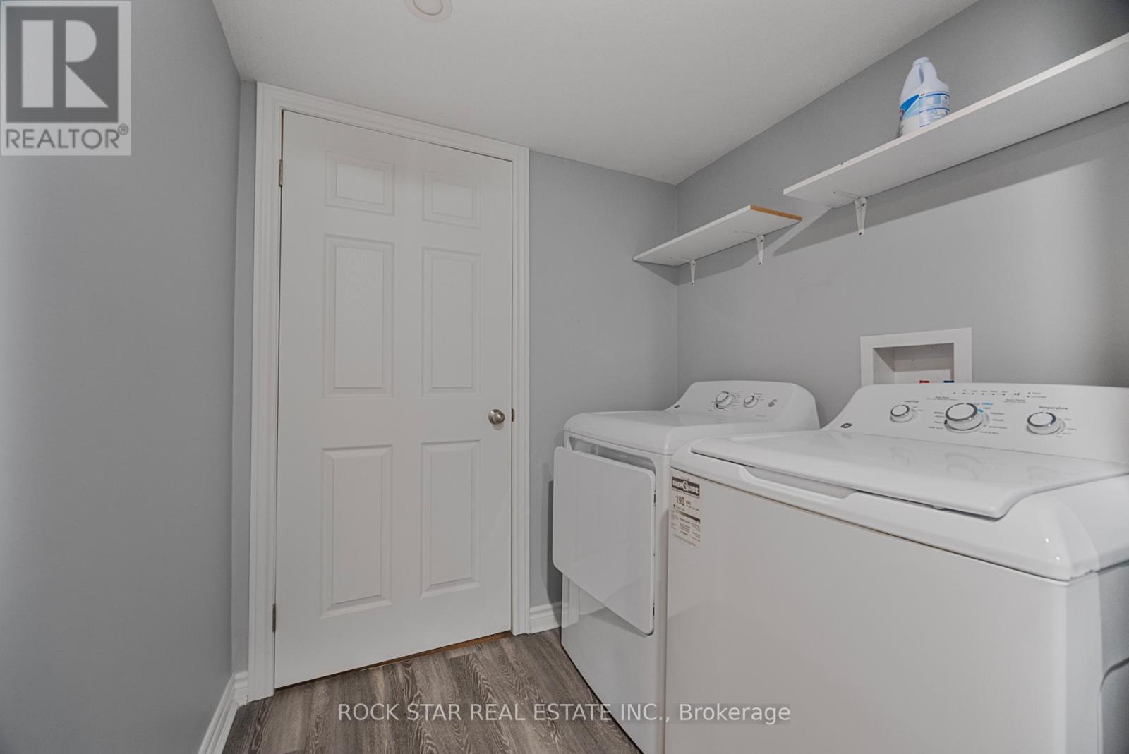 Photo 10 of 222 Rathnally Street, London North ON