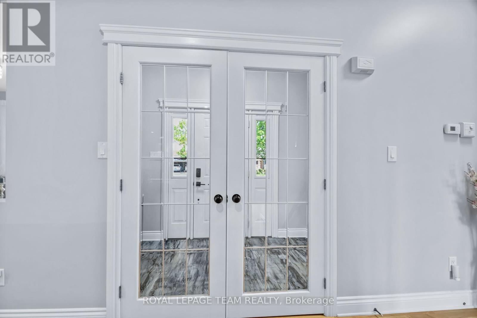 Elegant Foyer