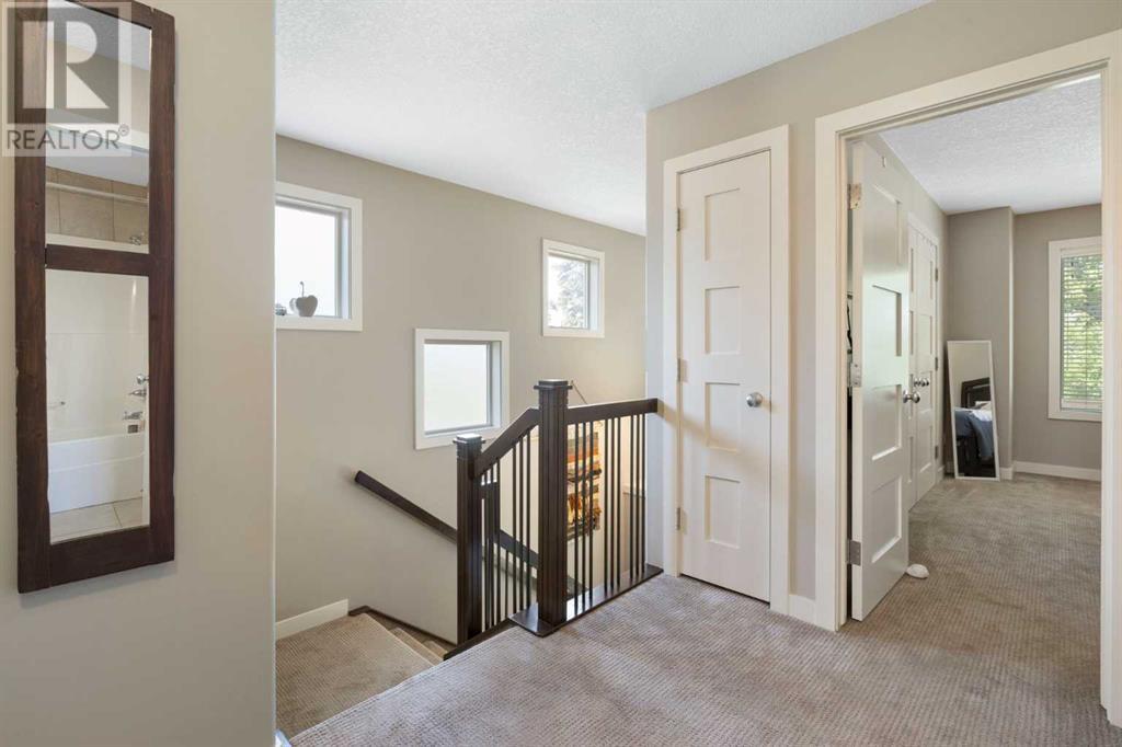 Single Family House for Sale in   Avenue SW Spruce Cliff Calgary 