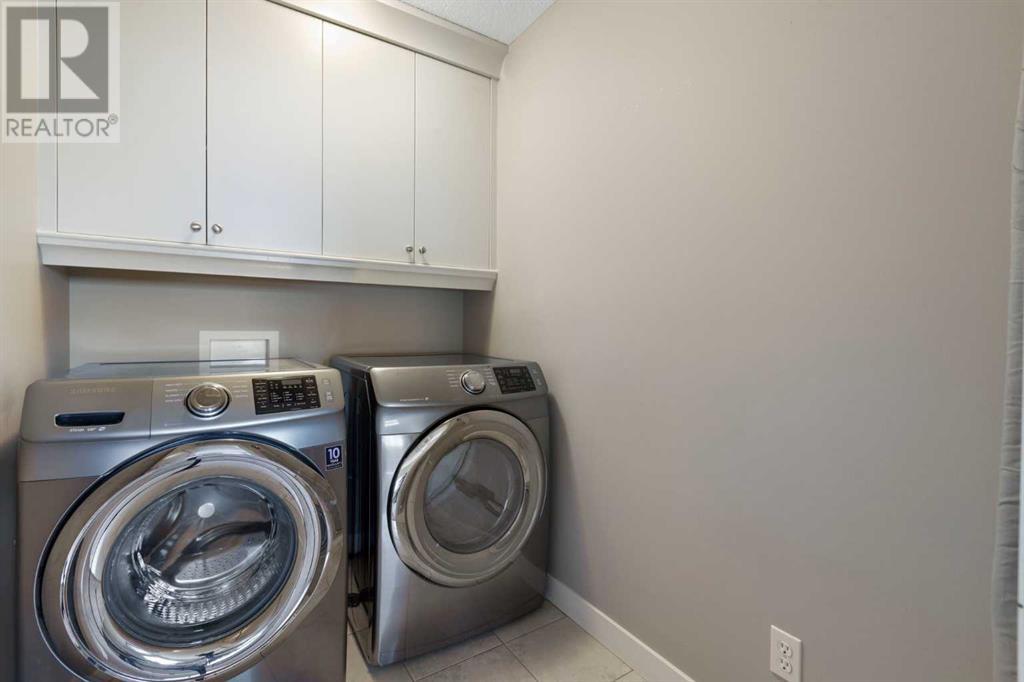 Single Family House for Sale in   Avenue SW Spruce Cliff Calgary 