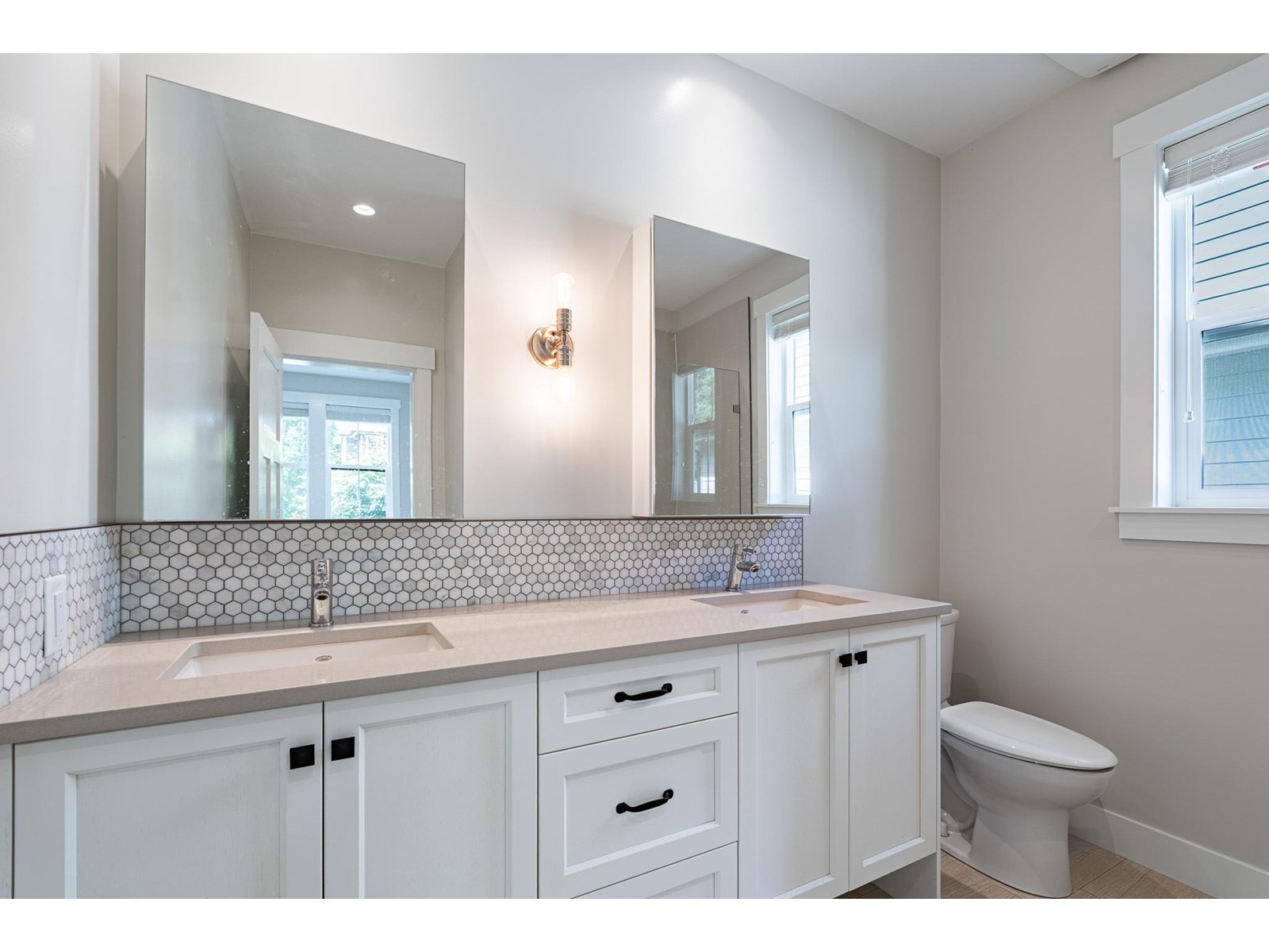 43318 CREEKSIDE CIRCLE, Cultus Lake South, Chilliwack