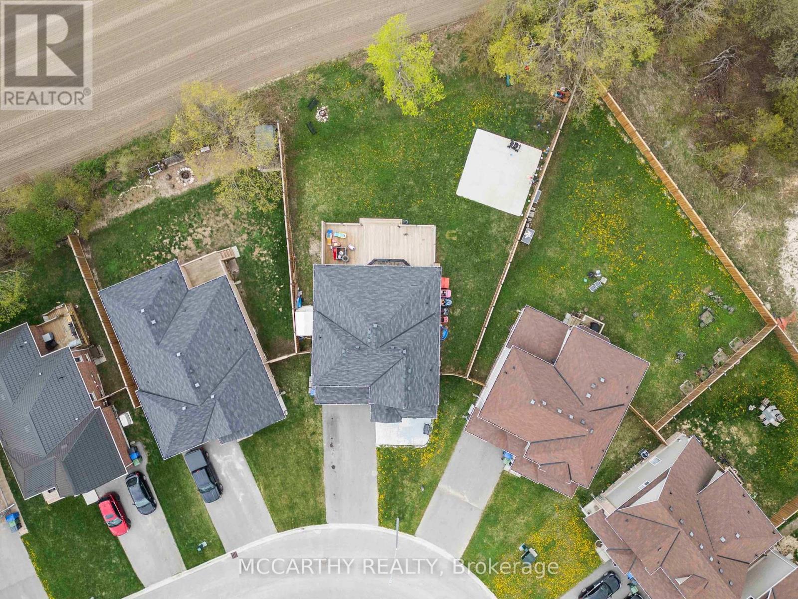 Photo 25 of 51 Todd Crescent, Southgate ON