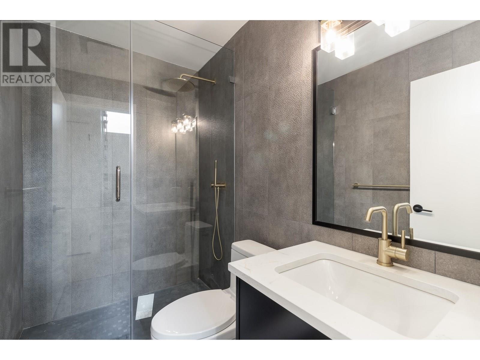 9361 WEDGEMOUNT PLATEAU DRIVE, Whistler