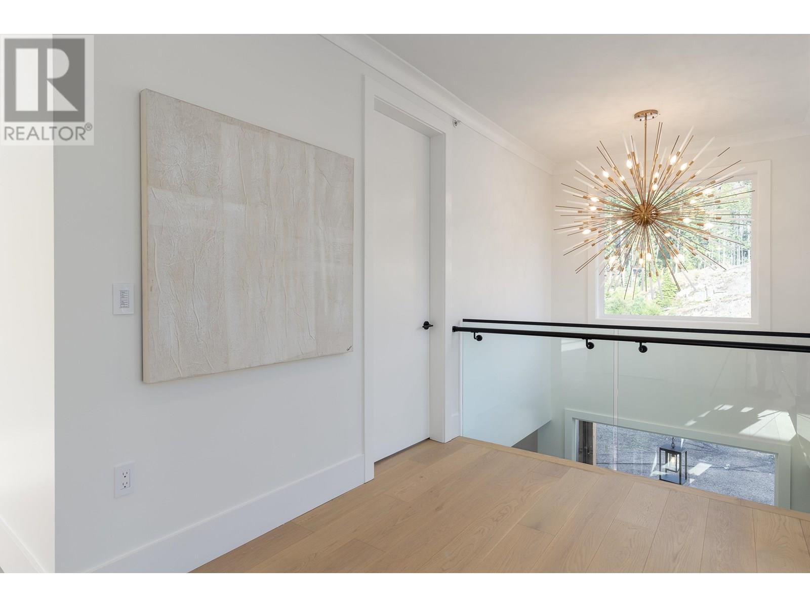 9361 WEDGEMOUNT PLATEAU DRIVE, Whistler