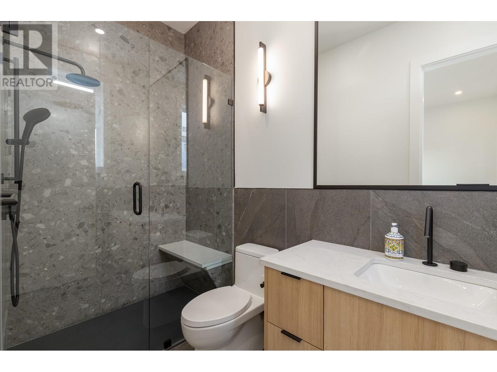 9361 WEDGEMOUNT PLATEAU DRIVE, Whistler
